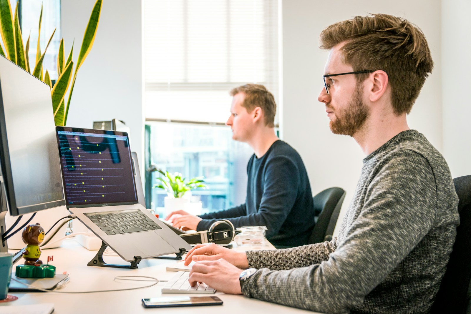 Equipe Resolu Apps desenvolvendo soluções digitais